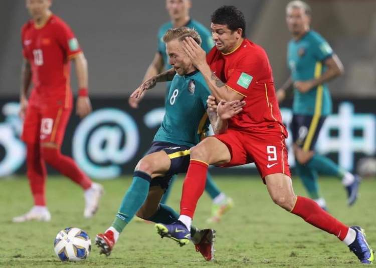 亚泰收官战0-1西海岸遭降级，陈柏良助攻里切利头球制胜