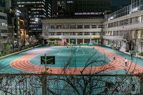 瓜迪奥拉双喜临门！福登三轮5球，曼城3-0大胜最强升班马宣战皇马